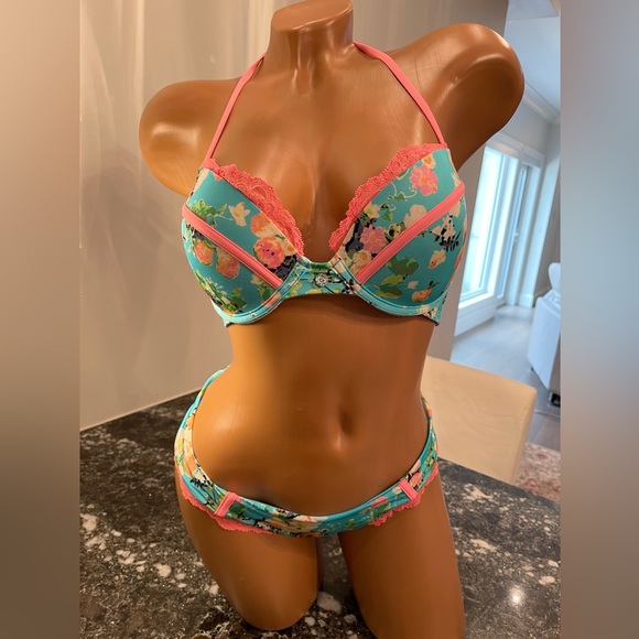 Rarest gem 💎 beach bunny bikini Bahama mama xL set left only - Picture 4 of 12